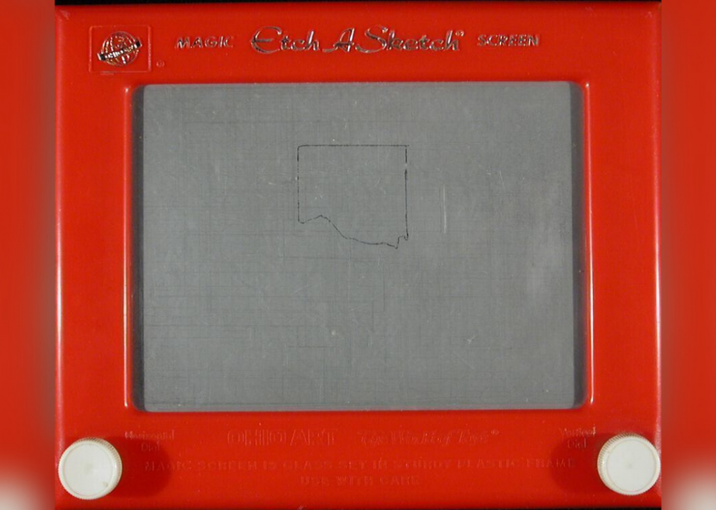 1960: Etch A Sketch